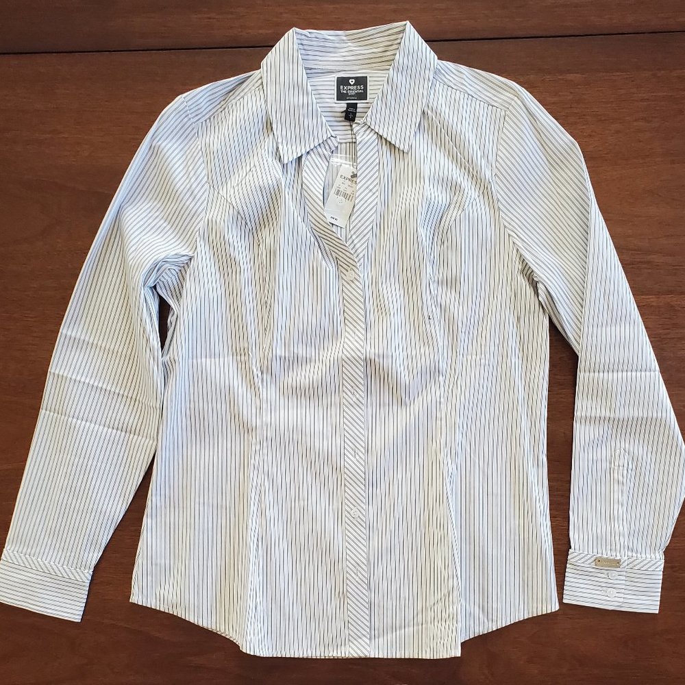 Express Essential Shirt Size Large